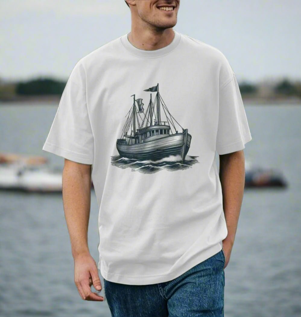Sailing Boat Men's Oversized Organic T-Shirts - Loom & Sprout